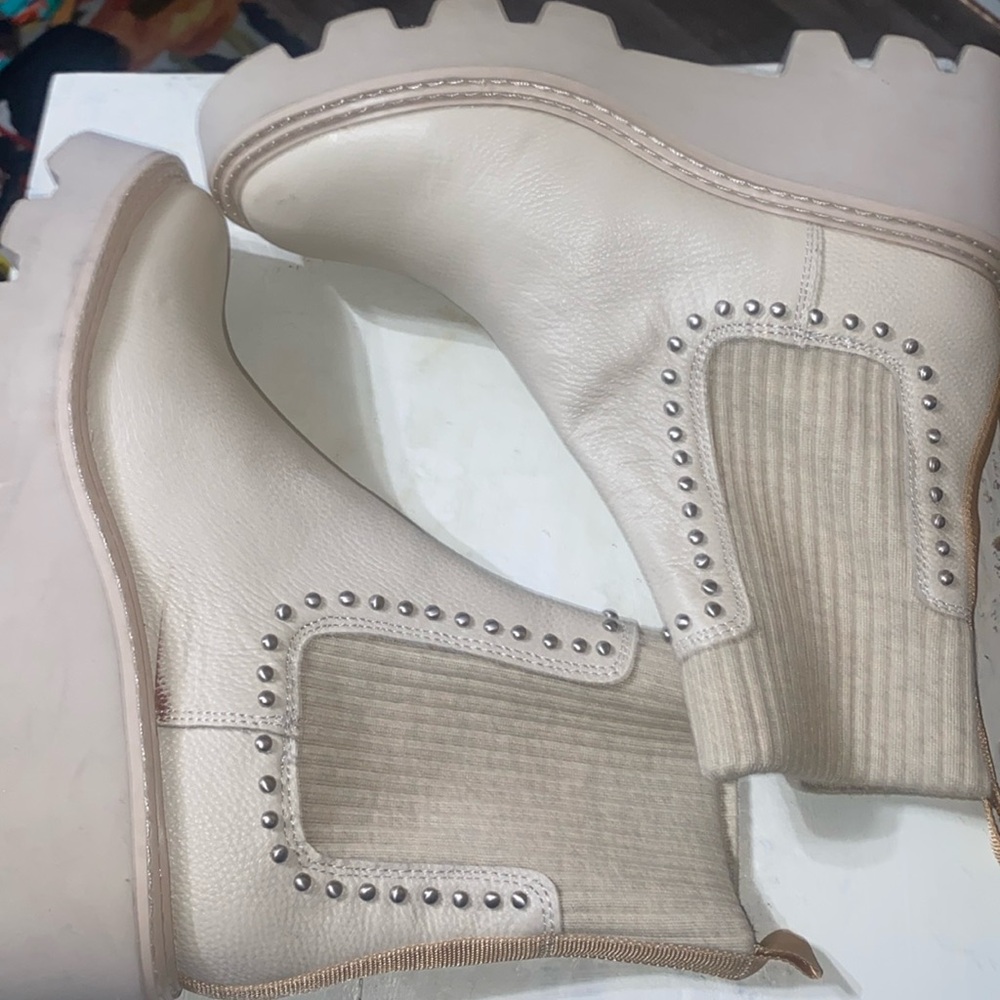 Dolce Vita Womens Hoven Leather Studded Chelsea Boots - Picture 7 of 14